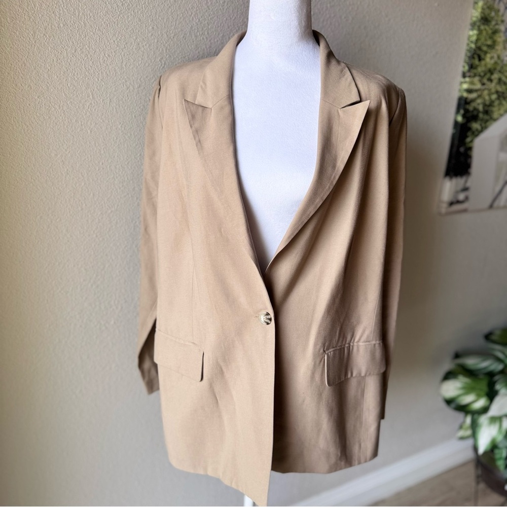 Wayf Tan Single-Button Blazer